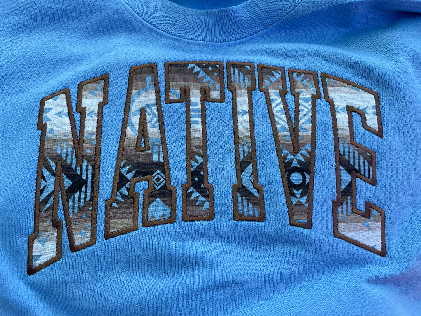 NATIVE College Crewneck Light Blue